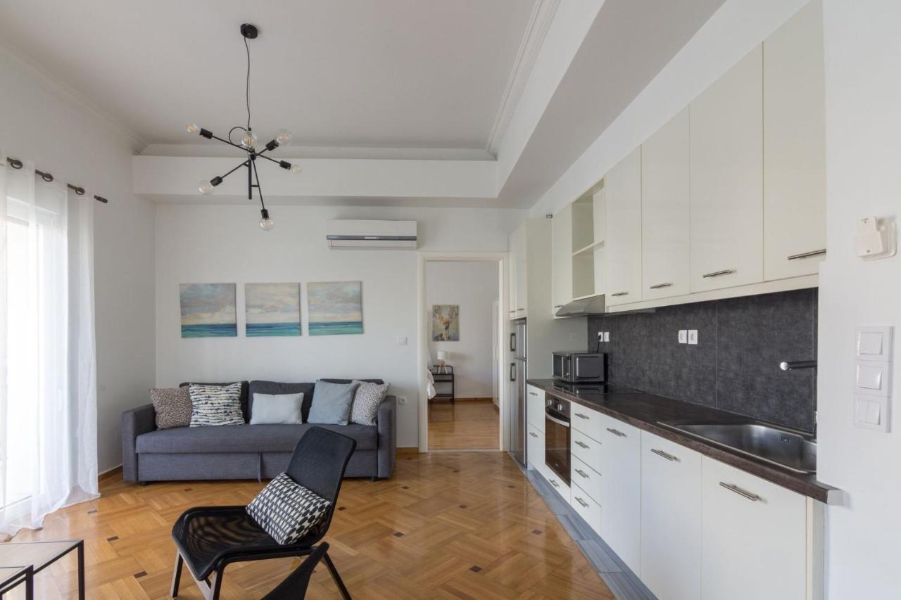 Classic Apartment For 4 People A Athènes Extérieur photo